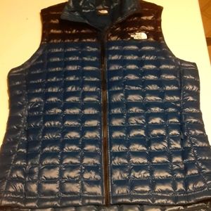 North face vest